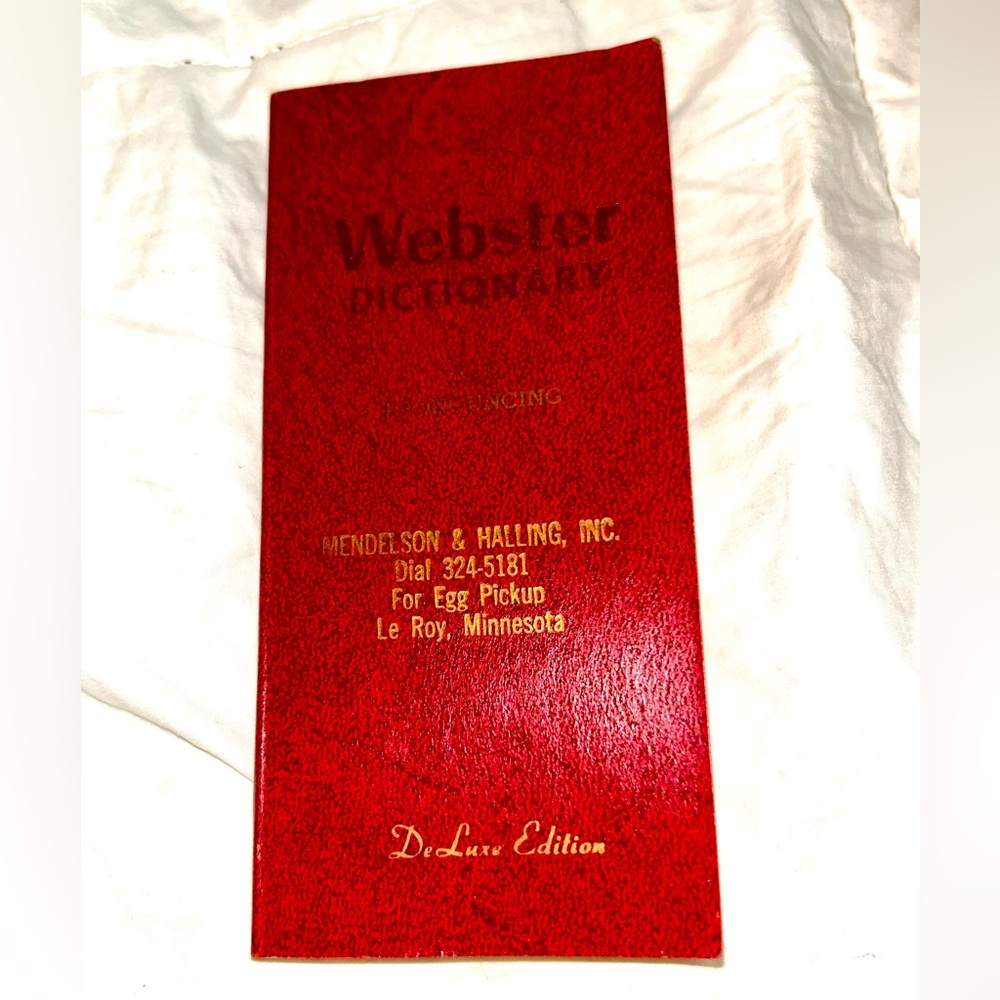 Vintage Webster Vest Pocket Dictionary Self Pronouncing De Luxe Edition